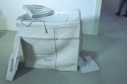 23.	Loris Cecchini, Stage evidence (fotocopiatrice), 2002, gomma uretanica e acciaio, dimensioni variabili.
